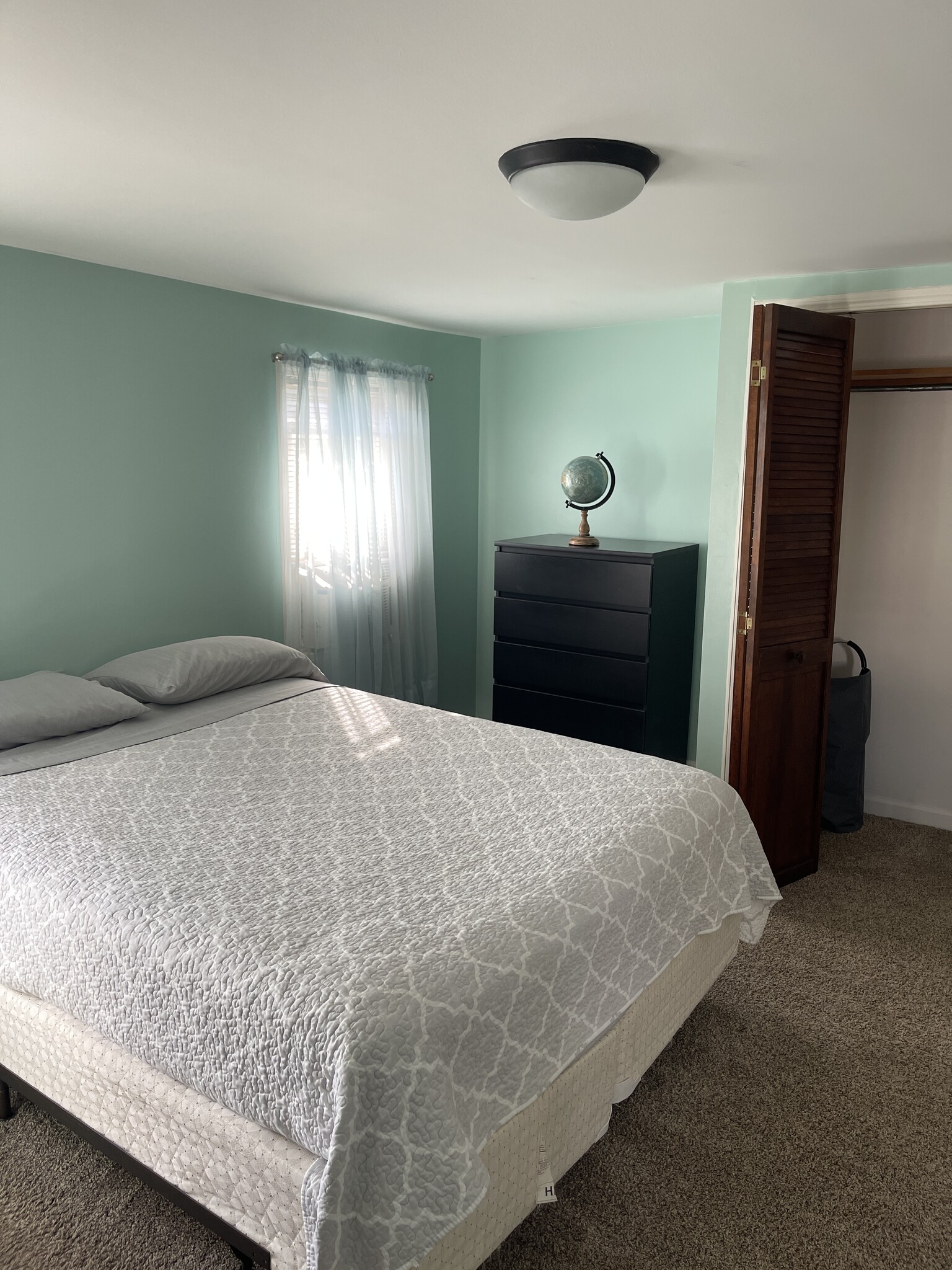 Bedroom - 938 Vine St
