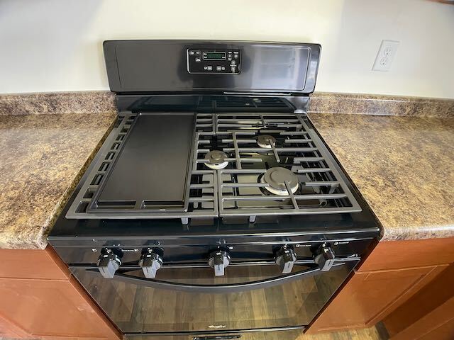 Building Photo - Remodeled Duplex unit in Metamora