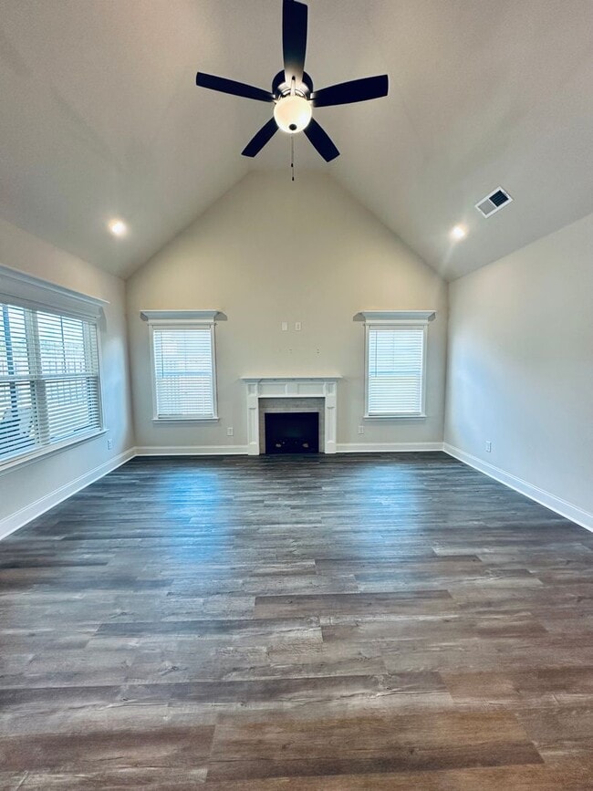 Building Photo - 714 Lindsey Brook Tr