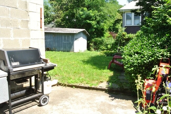 Building Photo - 58 S Crescent Circuit