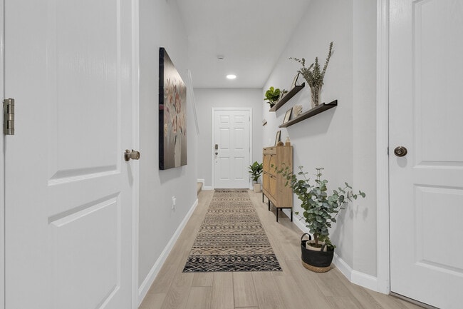 Building Photo - Saint Cloud