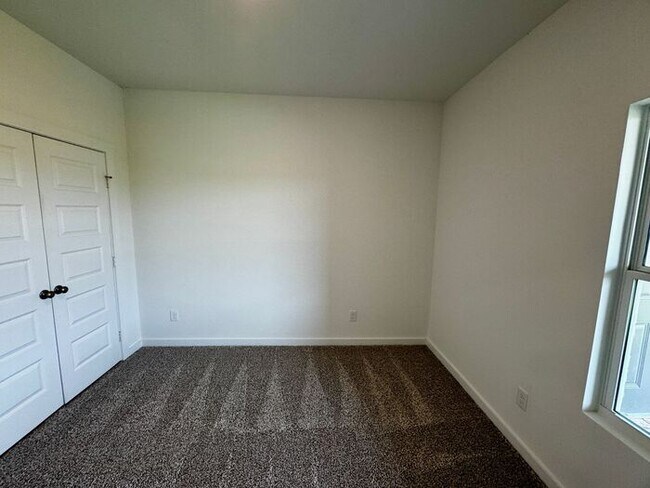 Building Photo - New Construction in great location