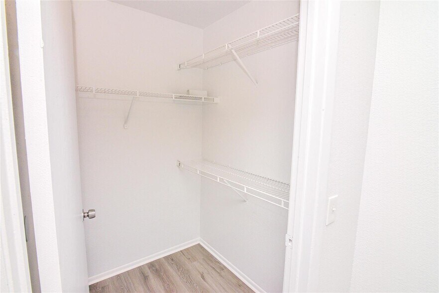 Building Photo - 1705 Palm Cove Blvd