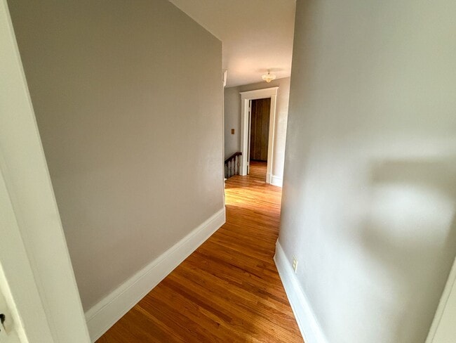 Building Photo - 609 N Edmunds St