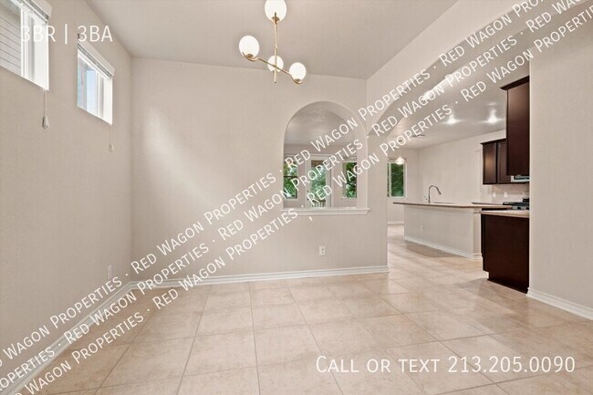 Building Photo - 4110 Woodbridge Way