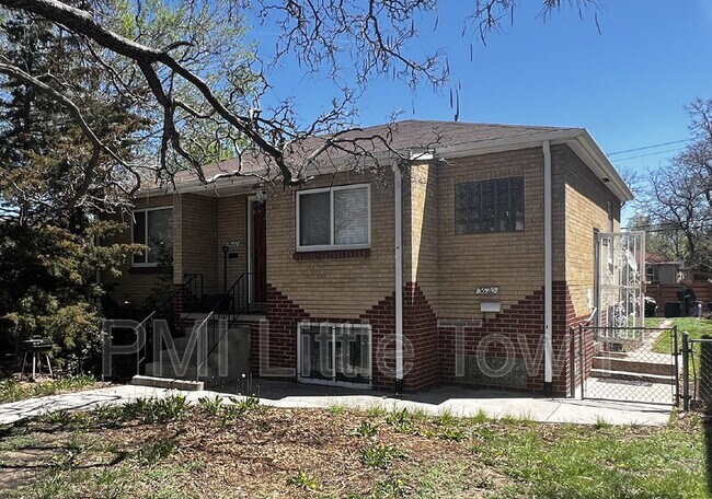 Building Photo - 3620 Hudson St