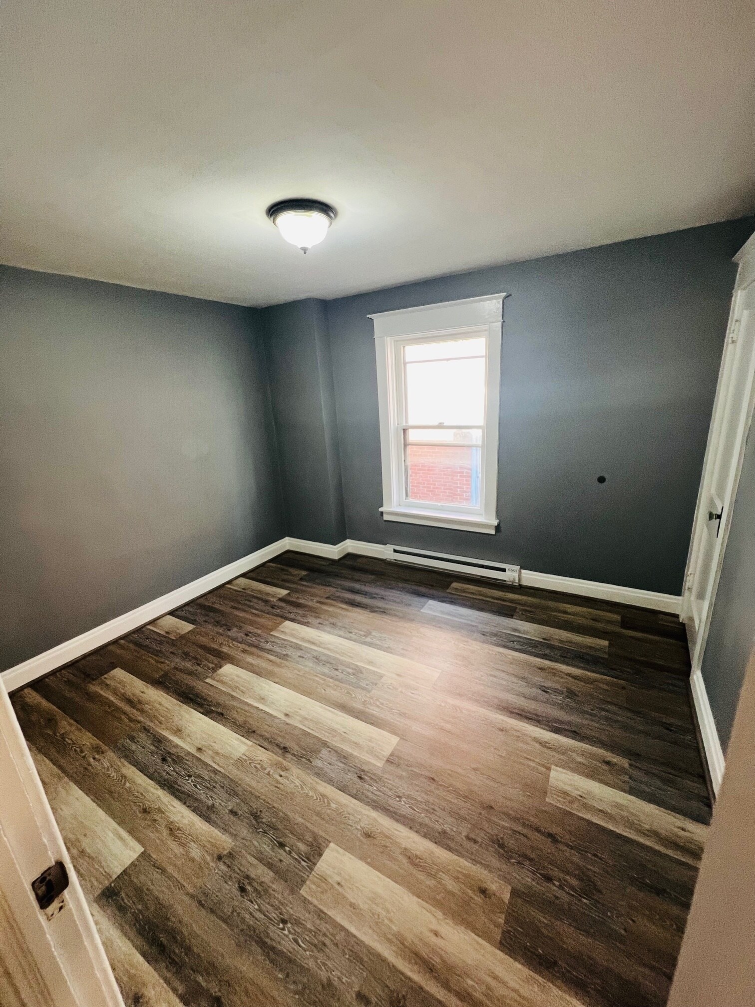 Building Photo - 545 Benton St