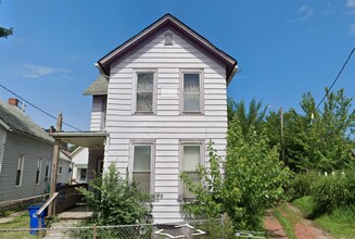 Building Photo - 4212 Apple Ave