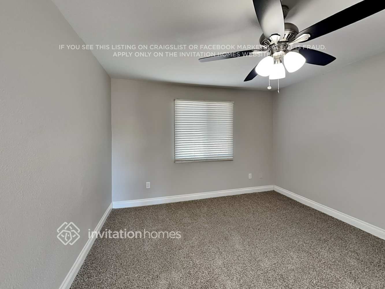 Building Photo - 3715 E Delcoa Dr