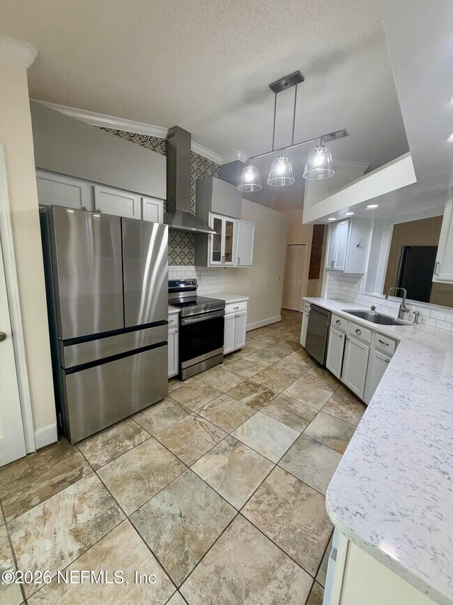 Building Photo - 1523 Blue Heron Ct