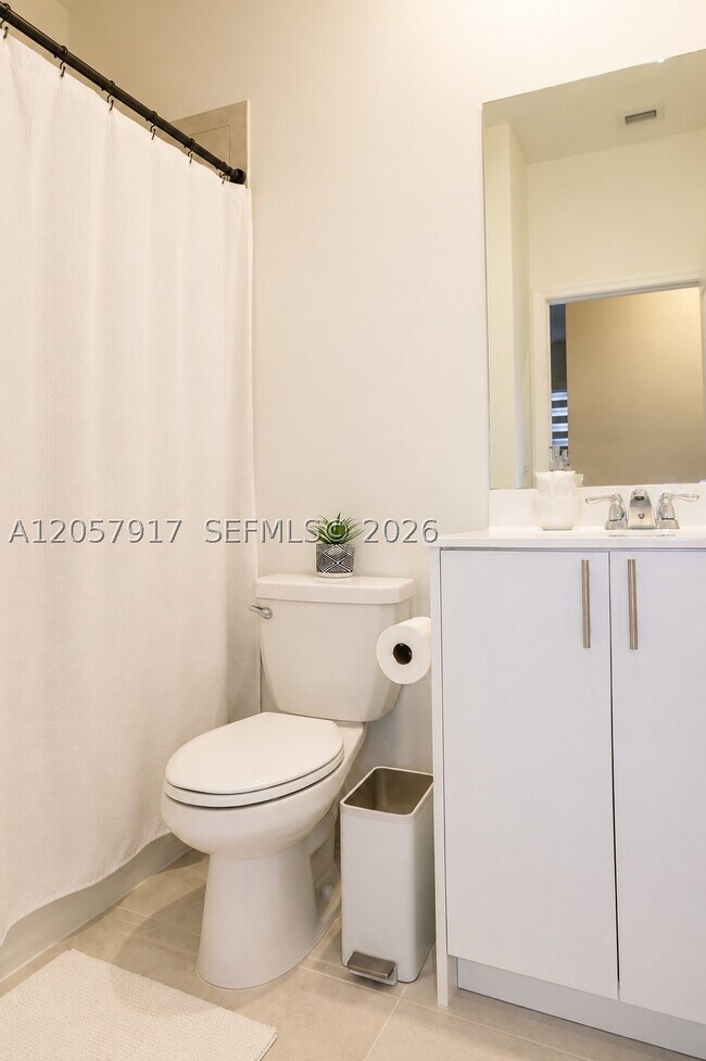 Building Photo - 23068 SW 129th Ave