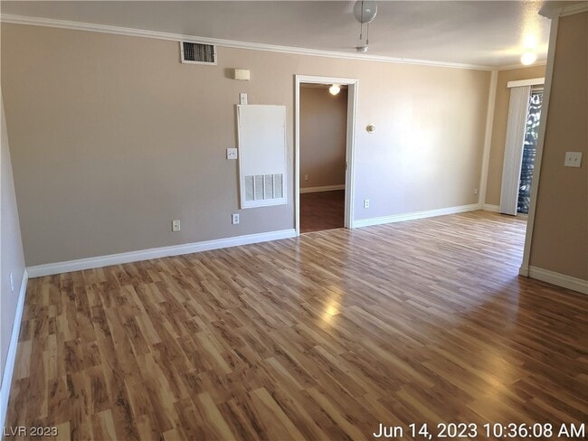 Building Photo - 639 Anne Ln