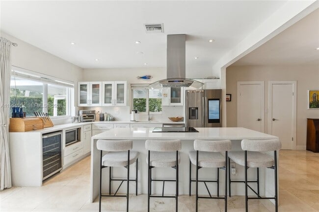 Building Photo - 13801 S Biscayne River Dr