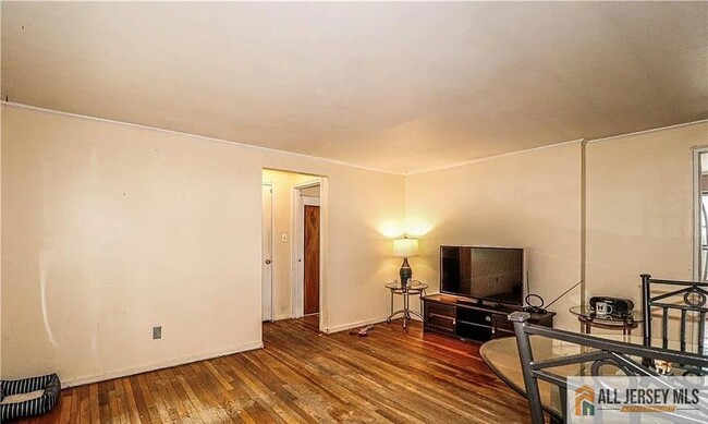 Building Photo - 28B Garfield Park