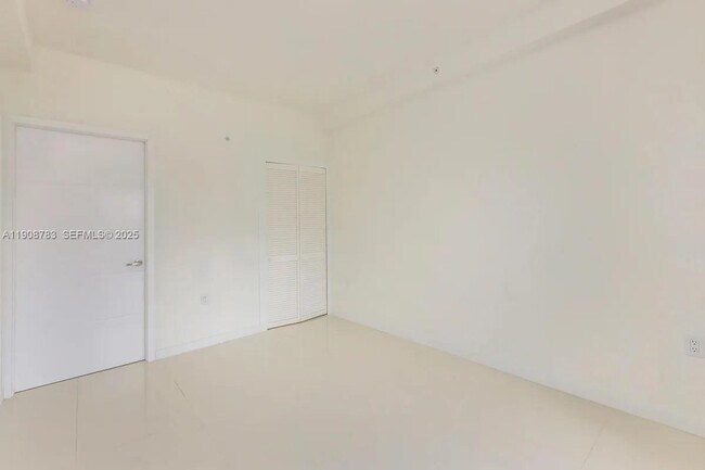 Building Photo - 25850 SW 140th Ct