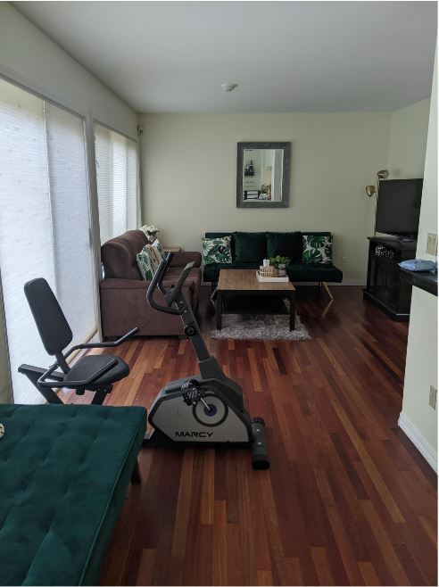 living - 7323 Old Redmond Rd