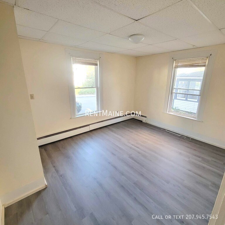 Building Photo - 101 Front St