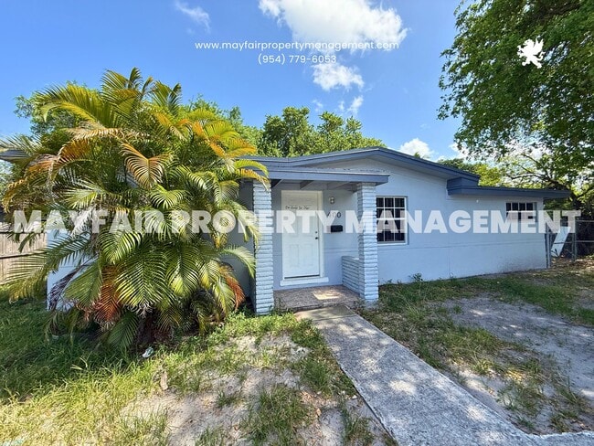 Building Photo - 400 Opa-Locka Blvd