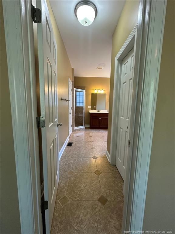 Building Photo - 195 Quail Hollow
