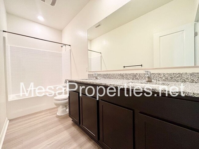 Building Photo - 15886 Rain Lily Ct