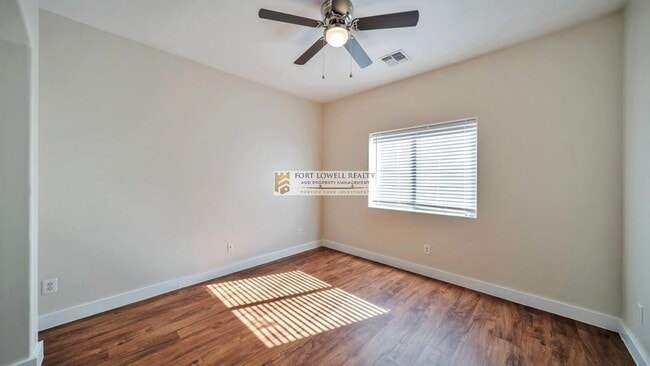 Building Photo - Remodeled NW SFR