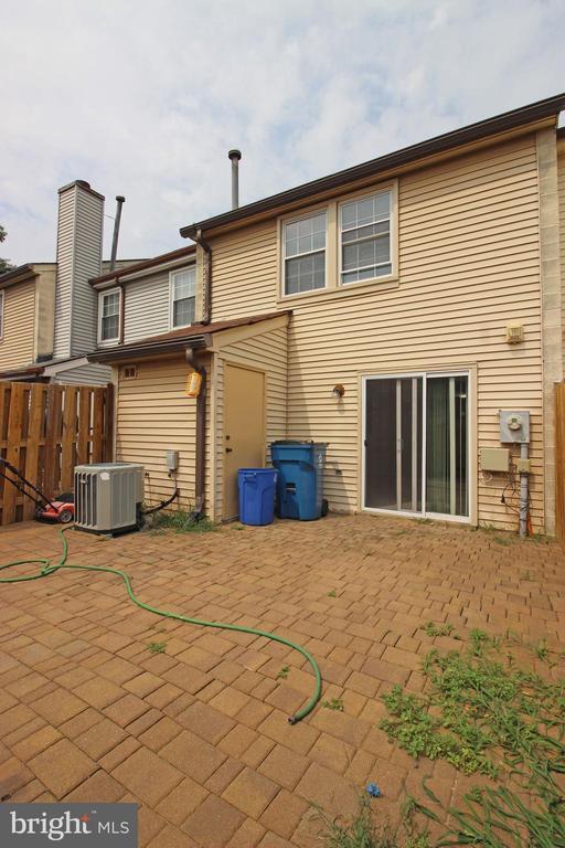Building Photo - 5940 Grisby House Ct