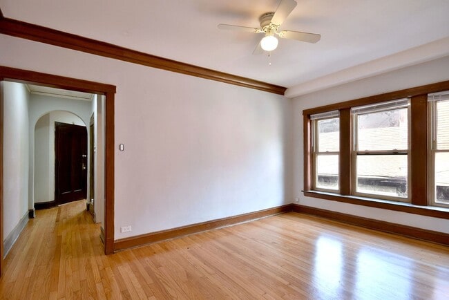 Building Photo - 5900 W Ohio St