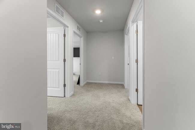 Building Photo - 459 Currant Cir