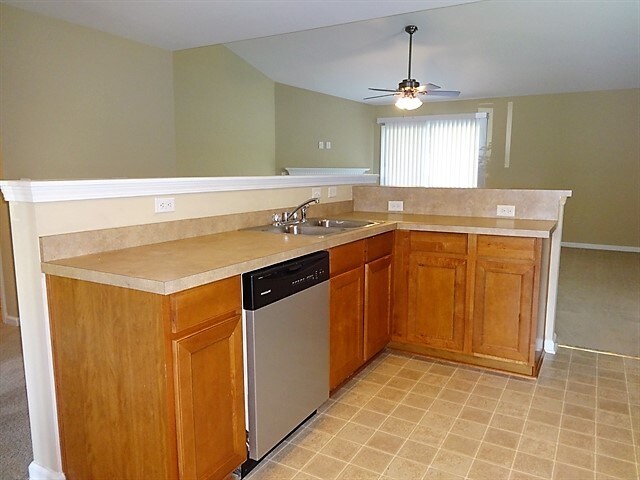 Building Photo - 154 Decatur Dr