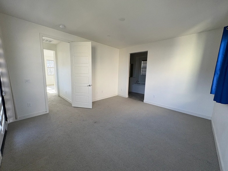 Building Photo - 1620 Masters Dr