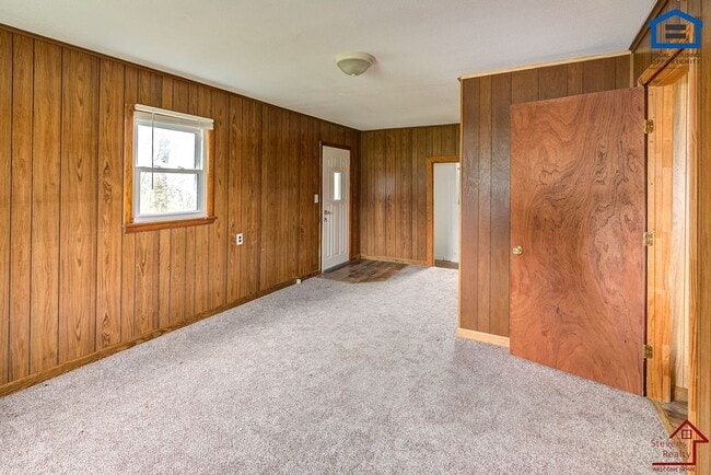 Building Photo - 1211 Dale Way