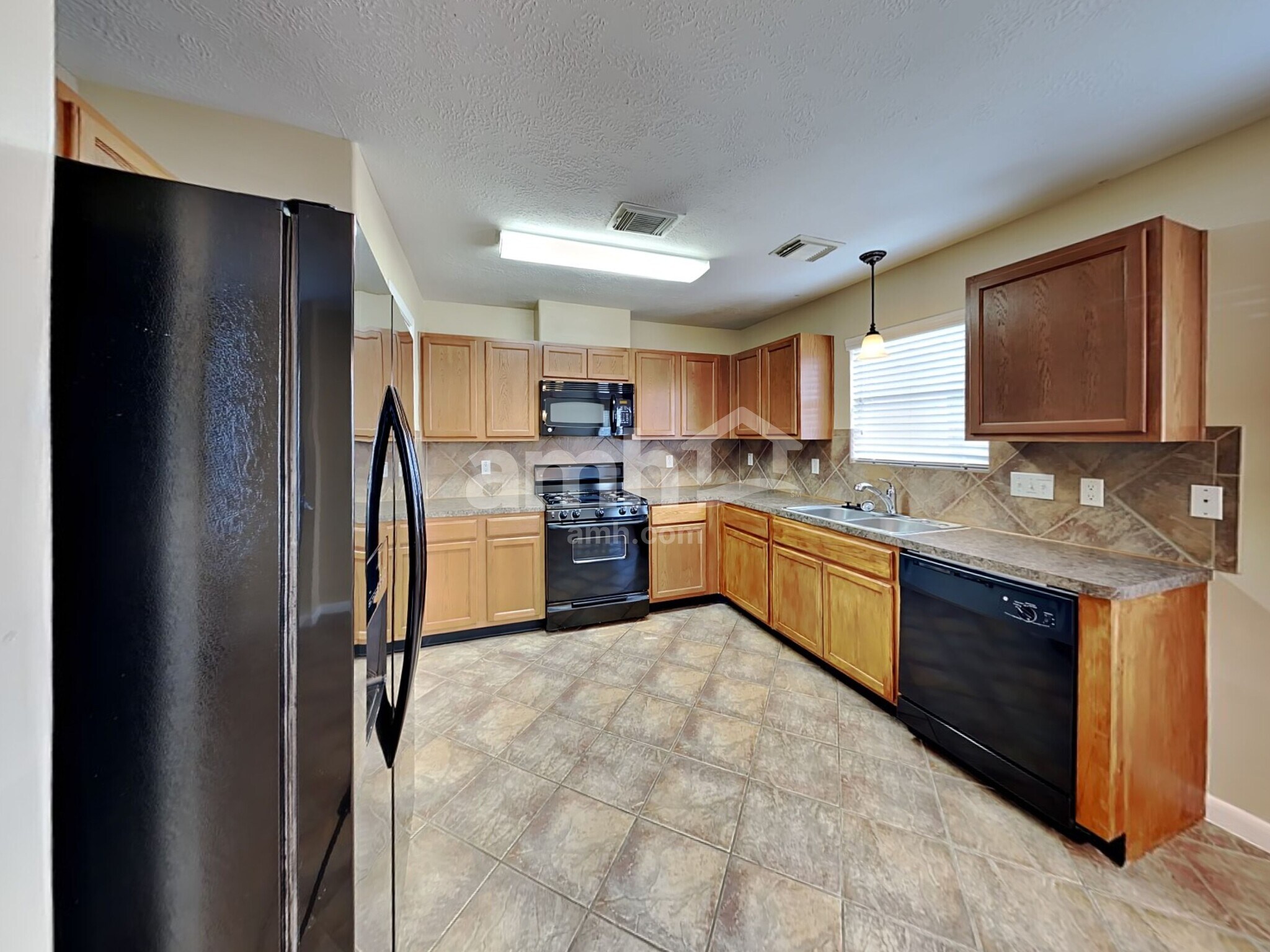 Building Photo - 15834 Little Miss Creek Dr