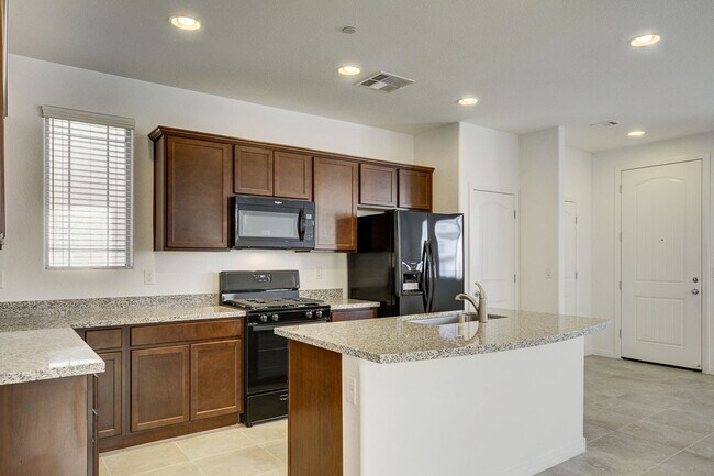 Building Photo - 3 Bedroom, 2 Story Inspirada Home in Anthem!