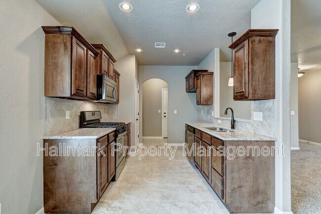 Building Photo - 1549 SW 96th St