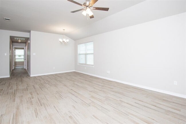 Building Photo - 344 Arnold Dr