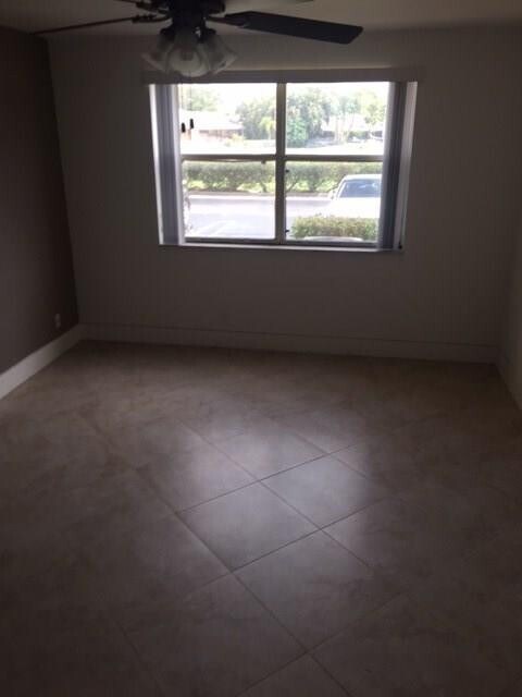 Building Photo - 8761 Wiles Rd