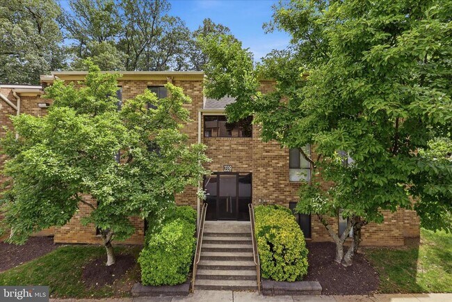 Building Photo - 2339 Freetown Ct
