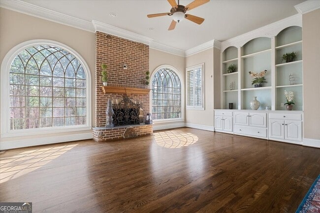 Building Photo - 530 Slane Trce