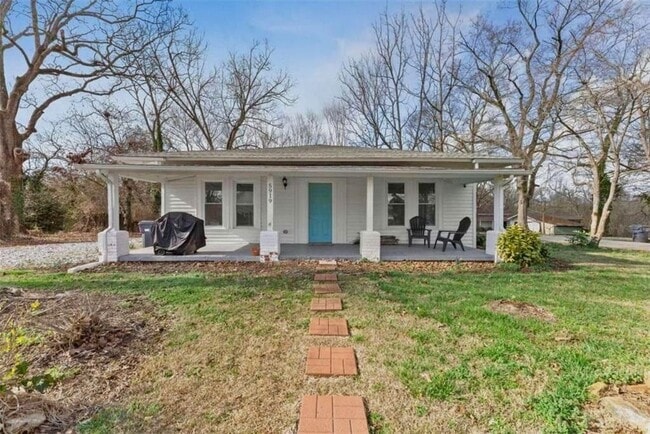 Building Photo - 5919 Chattahoochee St
