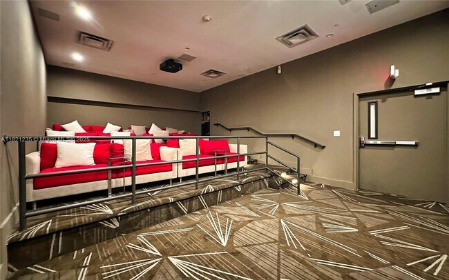 Building Photo - 5701 Collins Ave