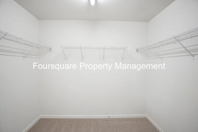 Building Photo - Inviting 3-Bed Single-Family Home with Bonus Room, Fenced Backyard & 2-Car Garage – Holly Springs
