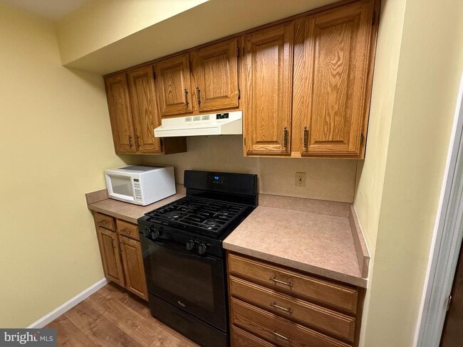 Building Photo - 101 Washington St