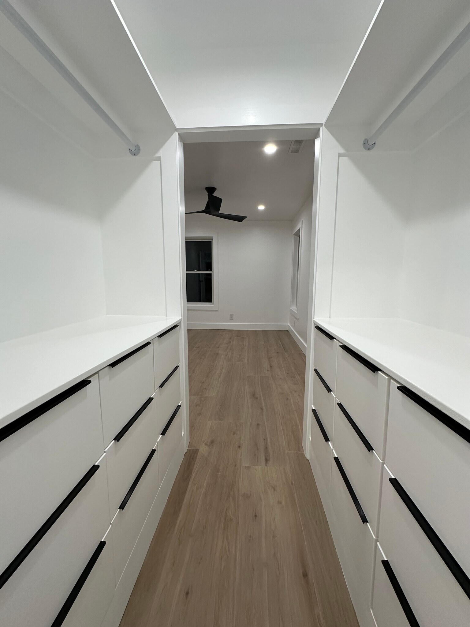 Master walk-in closet - 1285 W 67th St