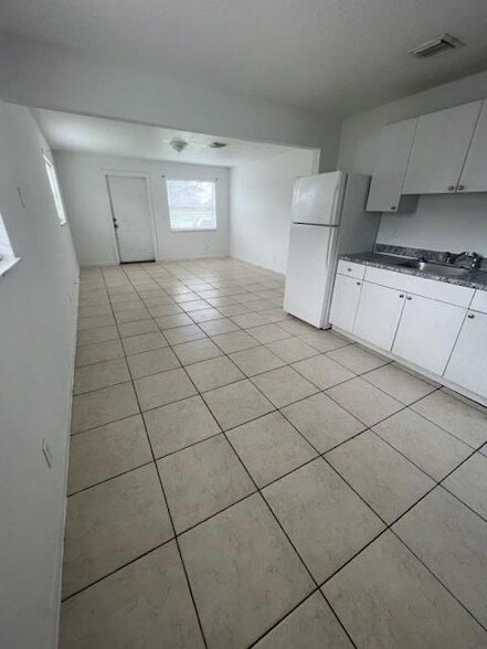 Building Photo - 4998 Kirk Rd