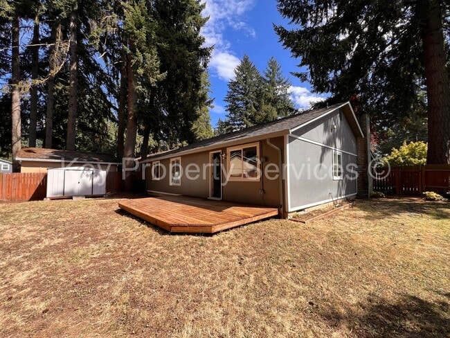 Building Photo - Orchards Ranch with Large Fenced Yard - Re...