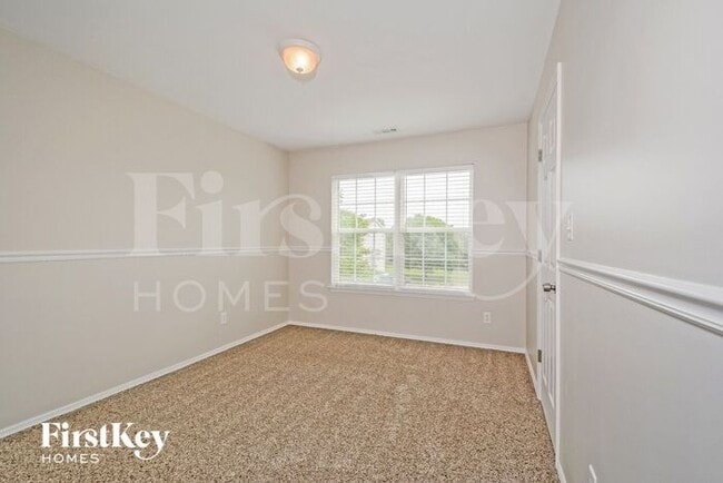 Building Photo - 35 Glastonbury Ct