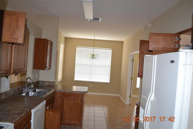 Building Photo - 2834 Tanglewylde Dr