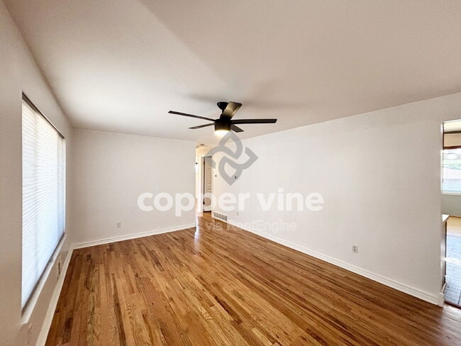 Building Photo - 6628 Eaton St