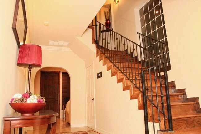 Building Photo - 3007 Falls At Fairdale