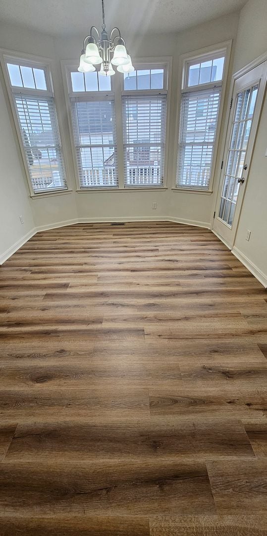 Building Photo - Bright & Spacious Home in Fredericksburg!